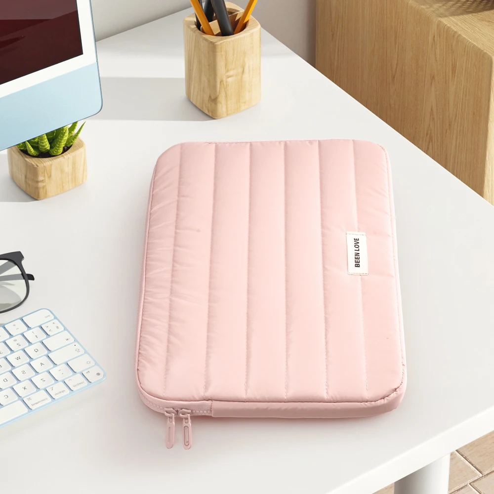 Puffy Laptop Sleeve Cover Bag - Fashionable Soft Case for Tablets and Notebooks