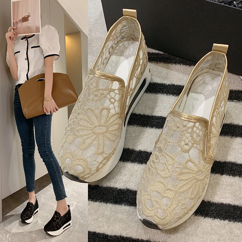 Classic Black Embroider Sneakers for Women - Uniqwear