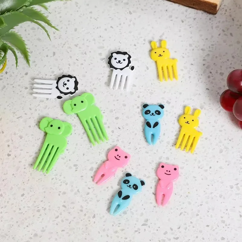 Animal Farm Fruit Fork Mini Cartoon Children Snack Cake Dessert Food Pick Toothpick Bento Lunches Party Decor 10pcs Random Color fruit fork food picks food toothpicks