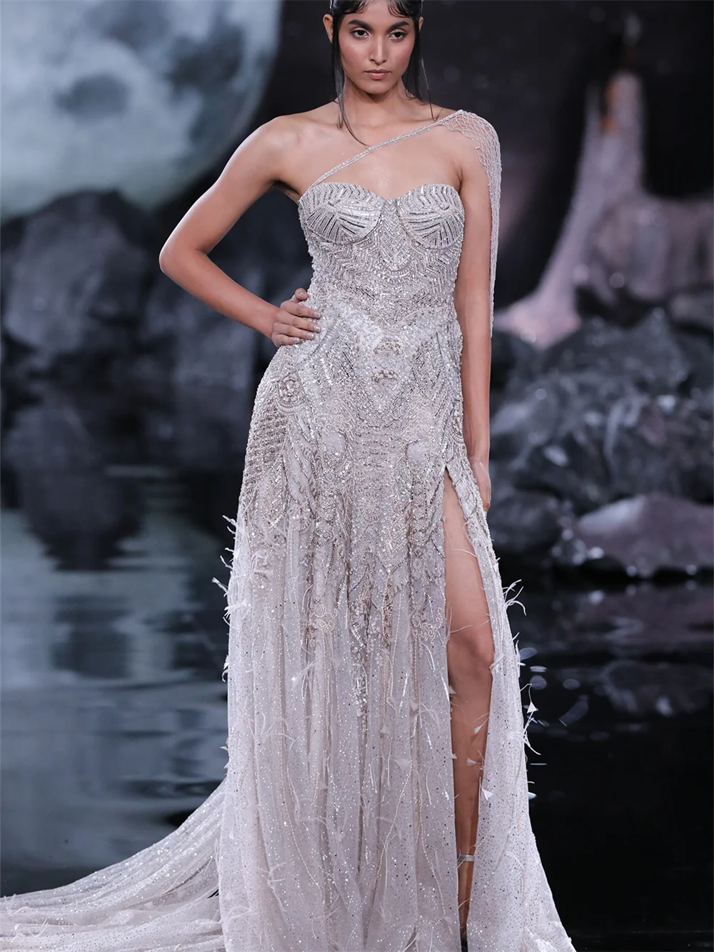 Рисунок 2 - Женское ТРАПЕЦИЕВИДНОЕ ПЛАТЬЕ It's yiiya