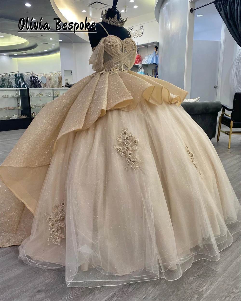 Attractive Ruffles Champagne 15 Quinceanera Dresses Beaded Applique Ball Gown Mexican Wedding Birthday Party Customized