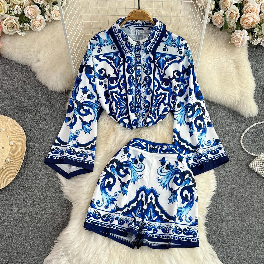 

LKF Fashion Suit Women's Retro Temperament Trumpet Sleeves Loose Printed Single Breasted Shirt High Waist Shorts Two-piece Set