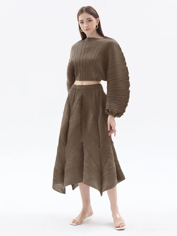

Autumn 2023 New Pleated Women's Casual Two-piece Long-sleeved Pants High-end Top Suit