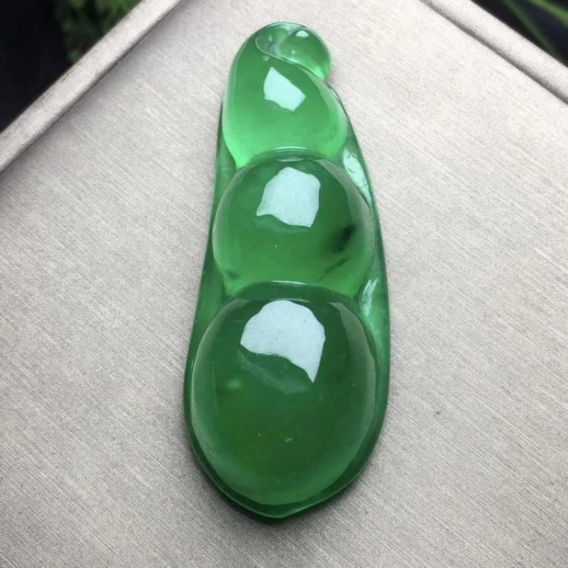 

Ice-like Emperor Green Four Seasons Fu Dou Jade Pendant