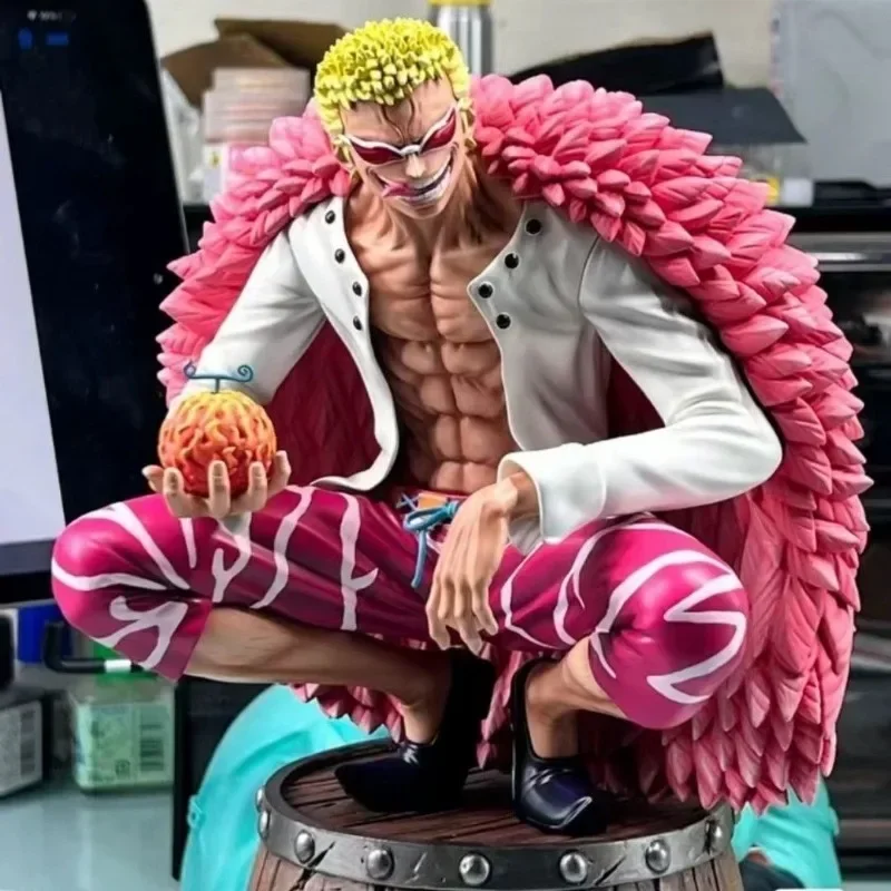 

One Piece Animation Peripheral Doflamingo Personalized Creative Hand Model Statue Replacement Desktop Ornaments Holiday Gift