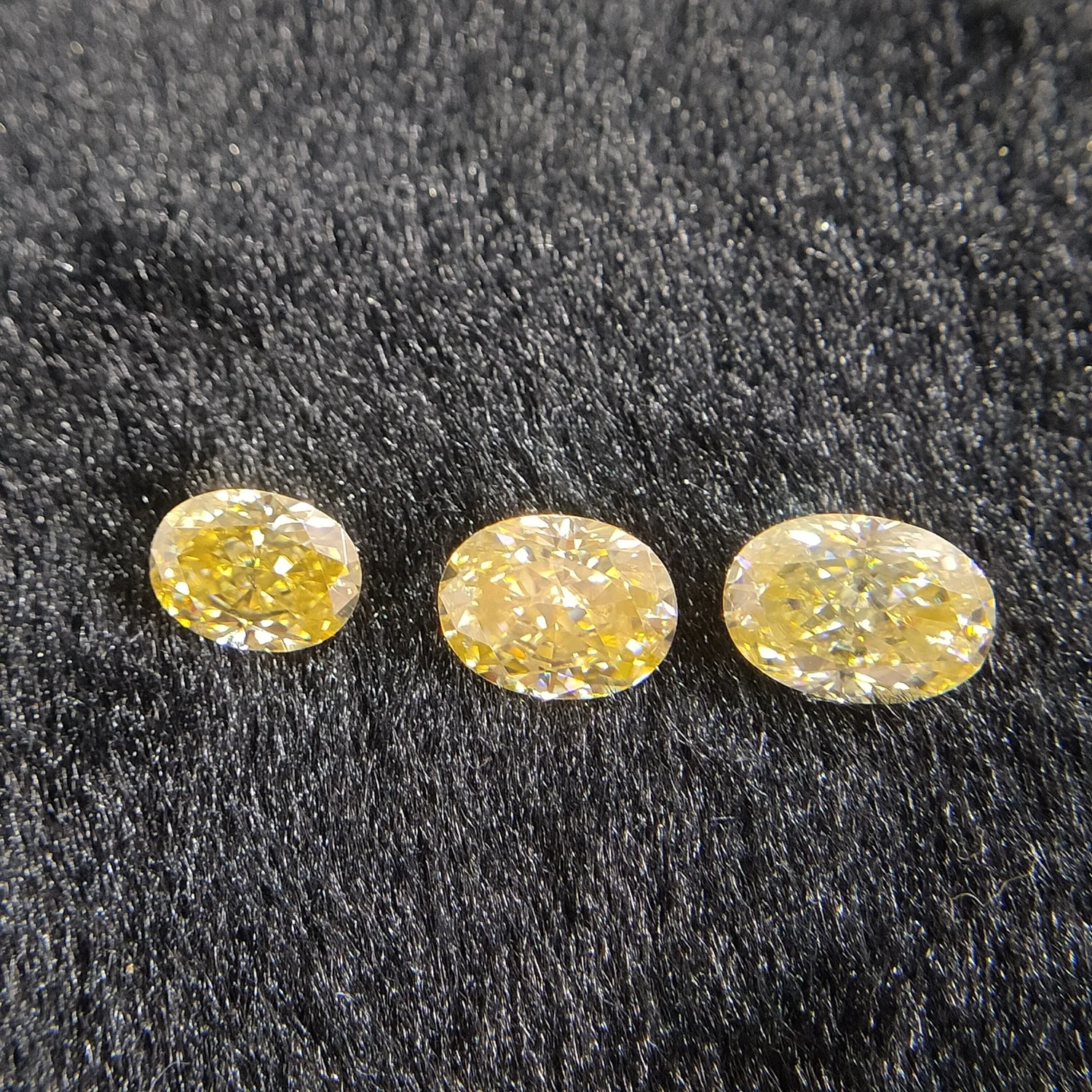 

Zhanhao Certificated Oval Cut Moissanite Loose Stones Yellow Color Lab Grown Moissanite Gemstone For Diy Jewelry Making