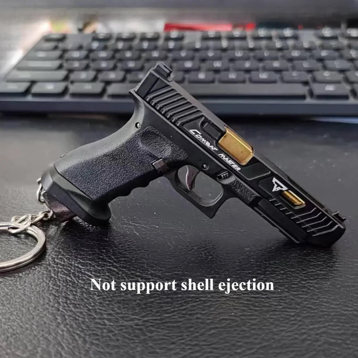 1:3 Semi Alloy G34 TTI Pistol Model Keychain Disassemble Mini Gun Toy Craft Bag Pendant for Chlidren Adults 3