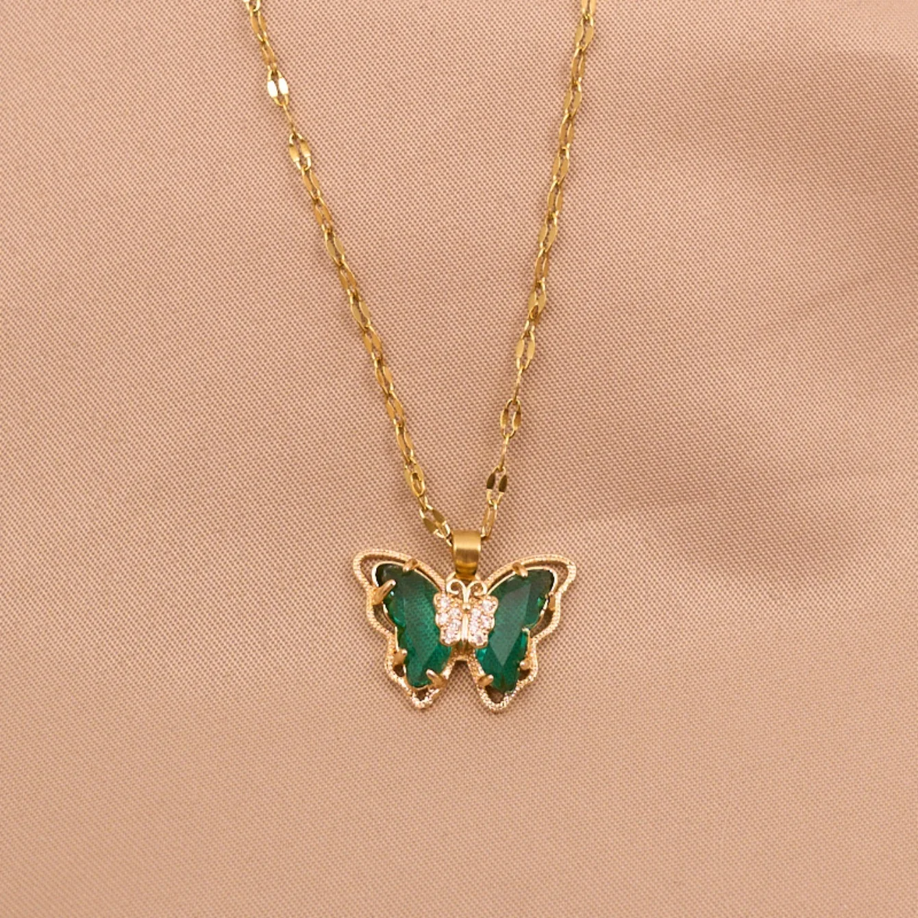2 PCS Butterfly Jewelry Set Exquisite Green Butterfly Pendant Necklace Stud Earrings Black Yellow Purple Jewelry for ladies 5