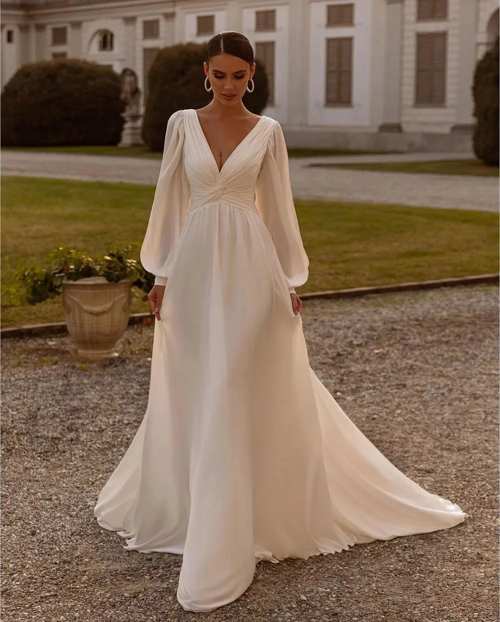 Ivory Chiffon Wedding Dresses for Bride Long Sleeve V Neck A Line Bridal Gown Backless Simple Wedding Dress