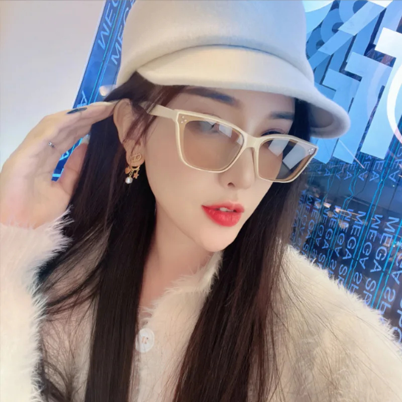 

New Korea Luxury Cateye Women's Sunglasses Classic Trendy Rectangle Frame Multicolor Outdoor Travel Streetwear Accessories UV400