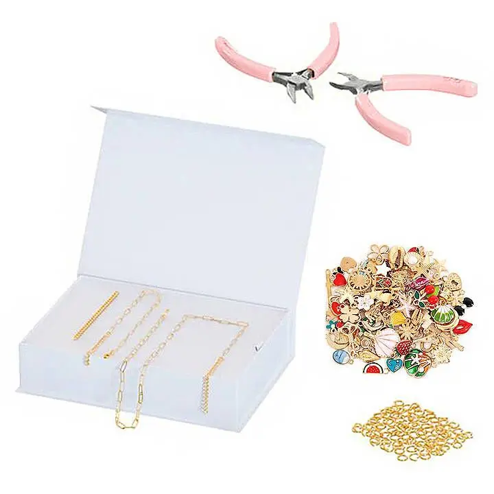 Le kit d'outils pour assembler vos bijoux, bricolage Créez votre propre charme parfait pour une créativité solitaire ou une nuit amusante avec des amis 2 Le kit d'outils pour assembler vos bijoux, bricolage Créez votre propre charme parfait pour une créativité solitaire ou une nuit amusante avec des amis 2