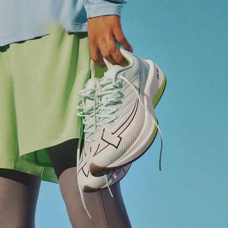 Xtep One Piece Model 1.0 Running shoes 10km-100km Men Comfortable