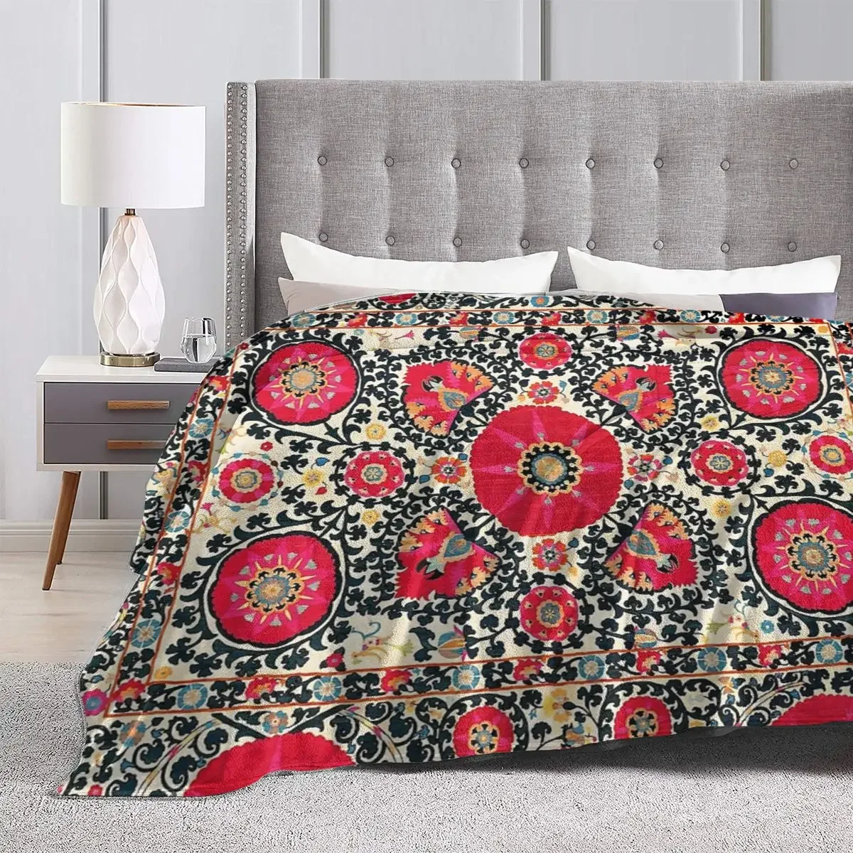 Shakhrisyabz Suzani ��� �ڼ� ����Ʈ ���, �ε巯�� ħ��, ������ ���� ���, ��ũ�� ����, ������ ���Ŀ�