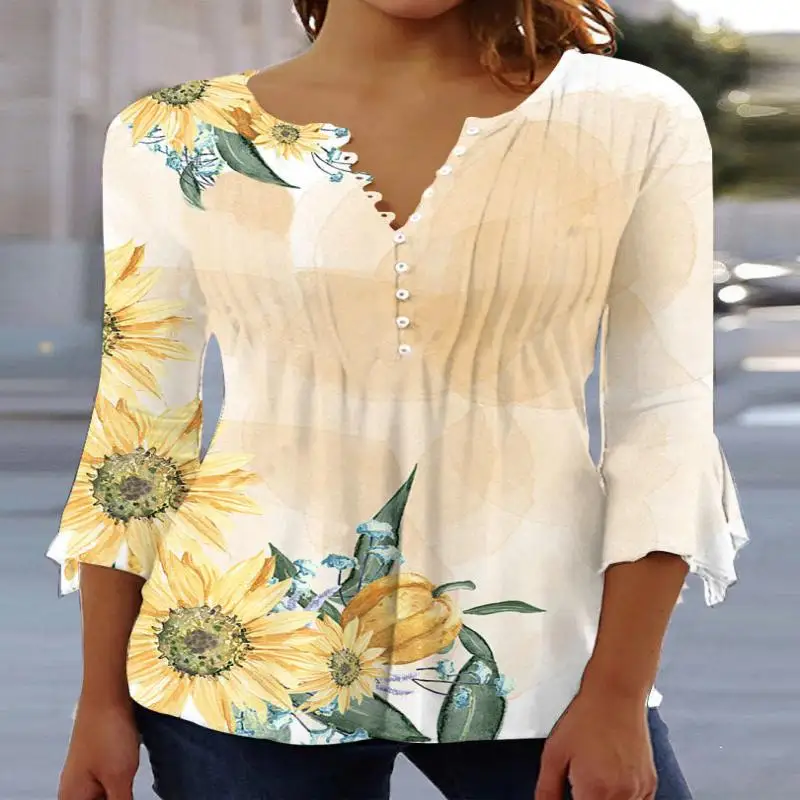 

Plus Size Women 3/4 Sleeve V-neck Graphic Floral Printed Top