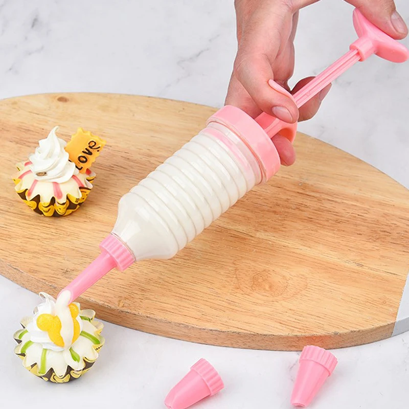 Cake Decorating Tip Set Cake Icing Nozzles Baking Nozzle Set Cake Decorating Nozzle Set 8pcs Pipe Nozzles with Syringe Injector Plastic Cream Baking Nozzle Dispenser Icing Pastry Cream Tips Pastry Tube Cookie Tools