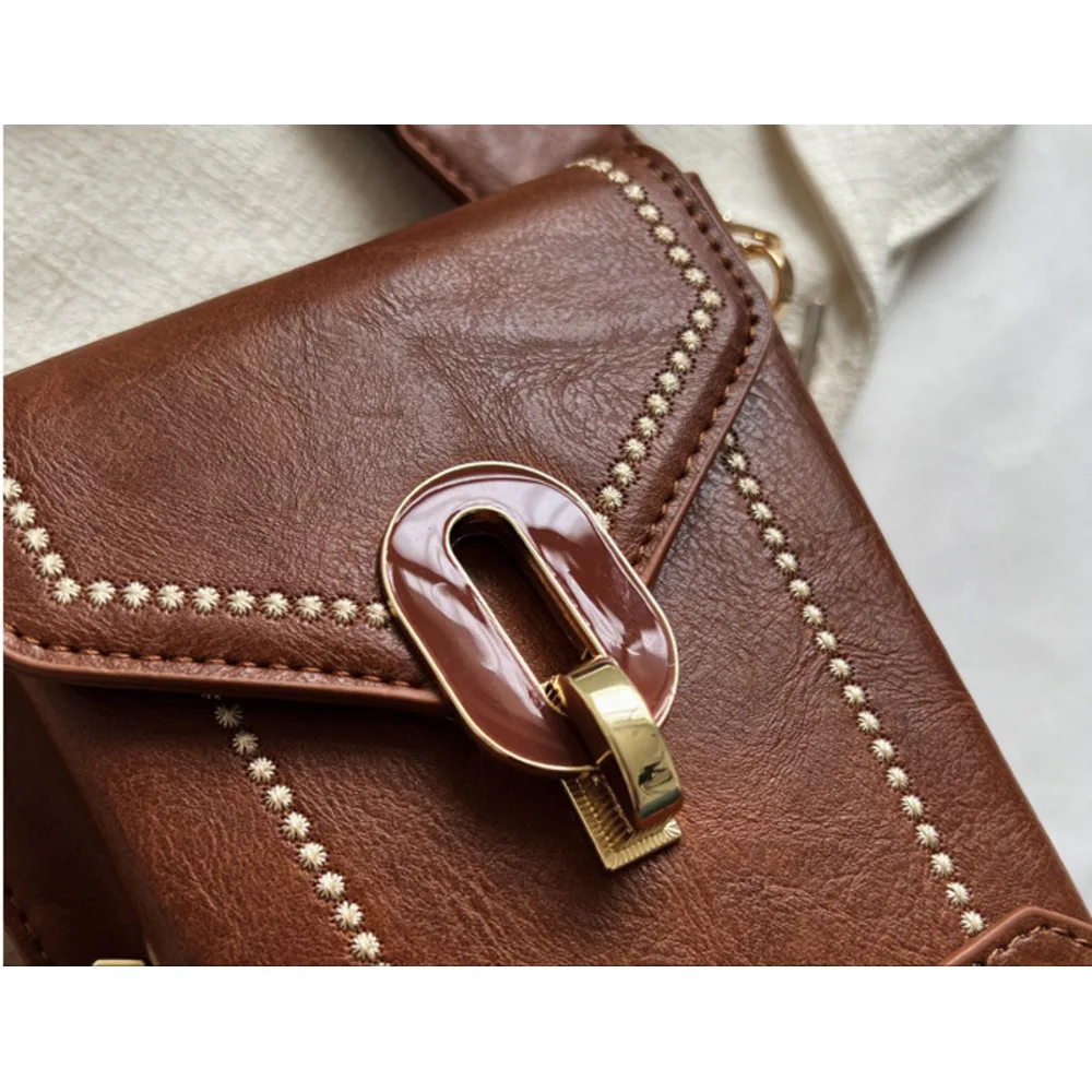 This year's popular Korean version of small for women 2024 new fashionable broadband crossbody bags, niche mobile_senzul.com