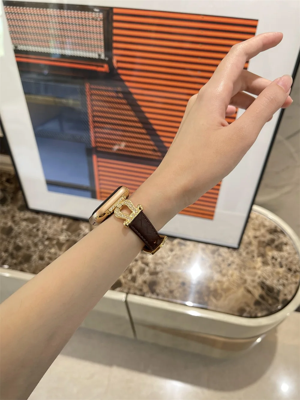 Diamond Leather strap for Apple Watch Band 44mm 45mm 38-42-40-41mm Luxury design Bracelet iwatch series 8 7 SE 6 5 4 Ultra 49mm