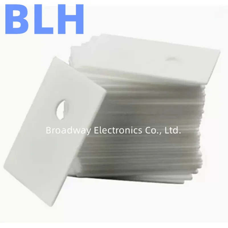 PATIKIL Allumina Ceramica Lastra Quadrato Raffreddamento Imbottitura Isolante Lastra 3pz Alta Durezza per MOS Transistor 50x50x1mm(2x2x0.04