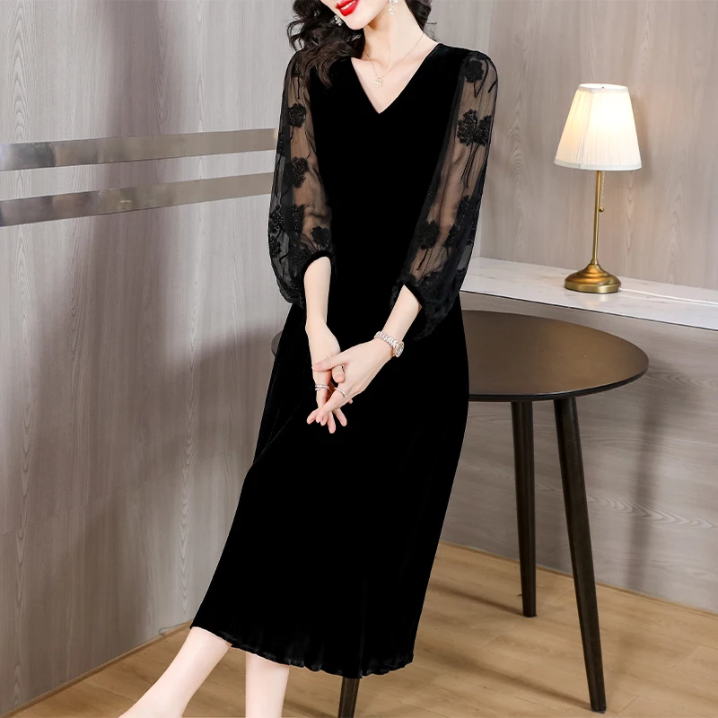 

Autumn Fashion Versatile Velvet Dress for Women 2023 New Vintage V-neck Long Sleeve Loose Fit Holiday Party Dress Vestidos