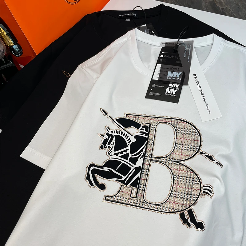 المحطة الأوروبية تي شيرت الرجال الماليزية نمط الطب...