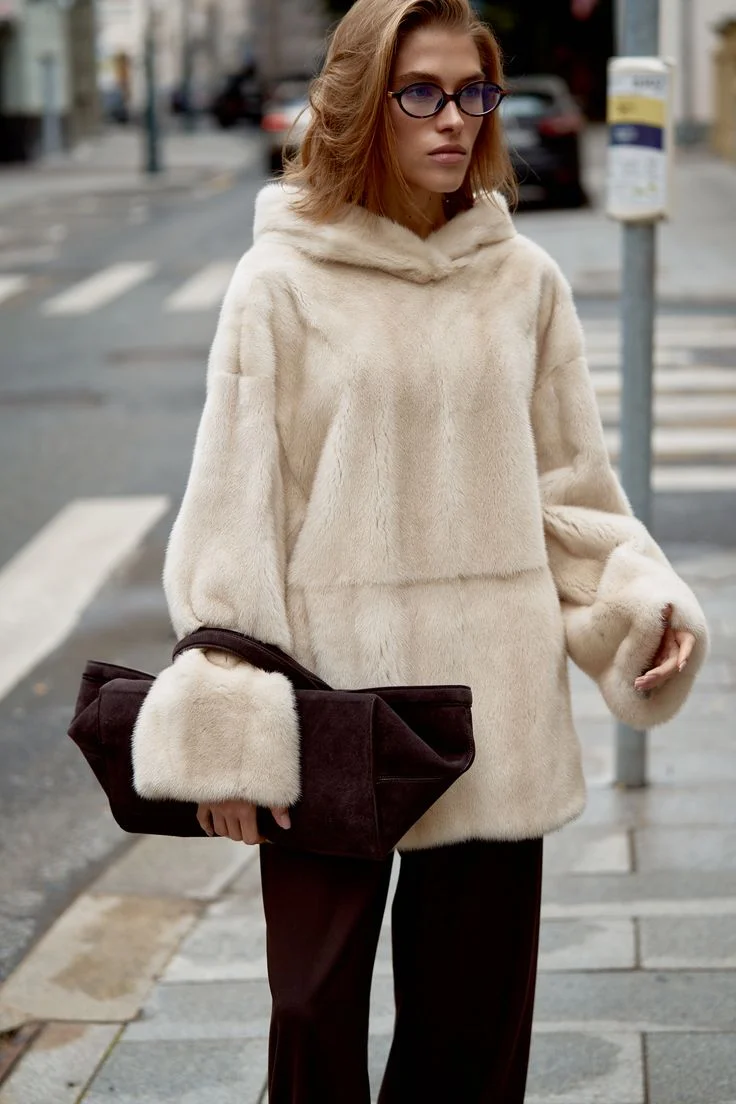 Women's Fluffy Faux Fur Hoodie Oversized Pullover Thick Warm Winter Sweatshirt Cozy Chic Elegant Luxe Outerwear