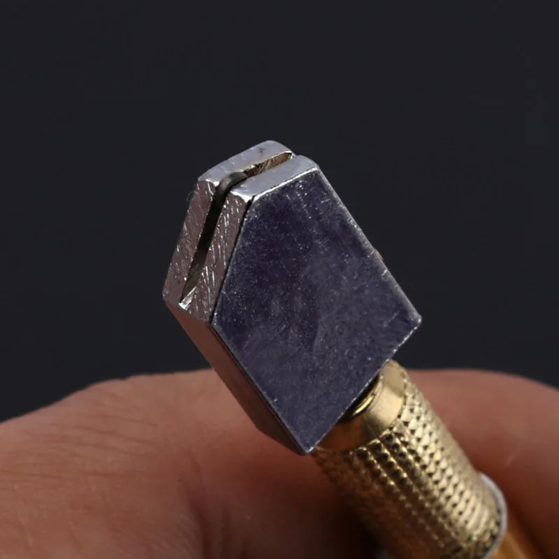 Glass Cutter Tile Glass Cutter Tile Cutting Tool Glass Cutter Diamond Cutter Head Steel Blade Cutting Tool Oil Supply Anti-skid Metal Handle 175mm for Manual Tool Cutting