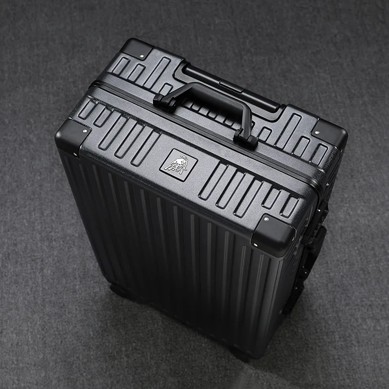 

LeTrend 2022 Business Boarding Suitcase High Quality Sturdy Trolley Case Rolling Luggage Sipnner Wheels Men Cabin Carry-on Box