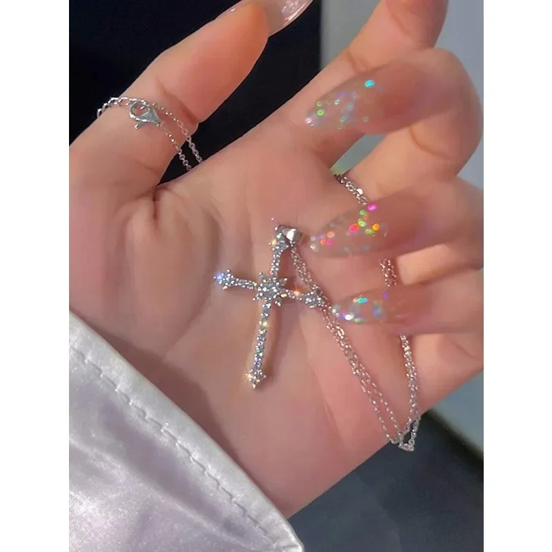 1 women's full-diamond cross pendant necklace, simple and fashionable, versatile for daily leisurejjj