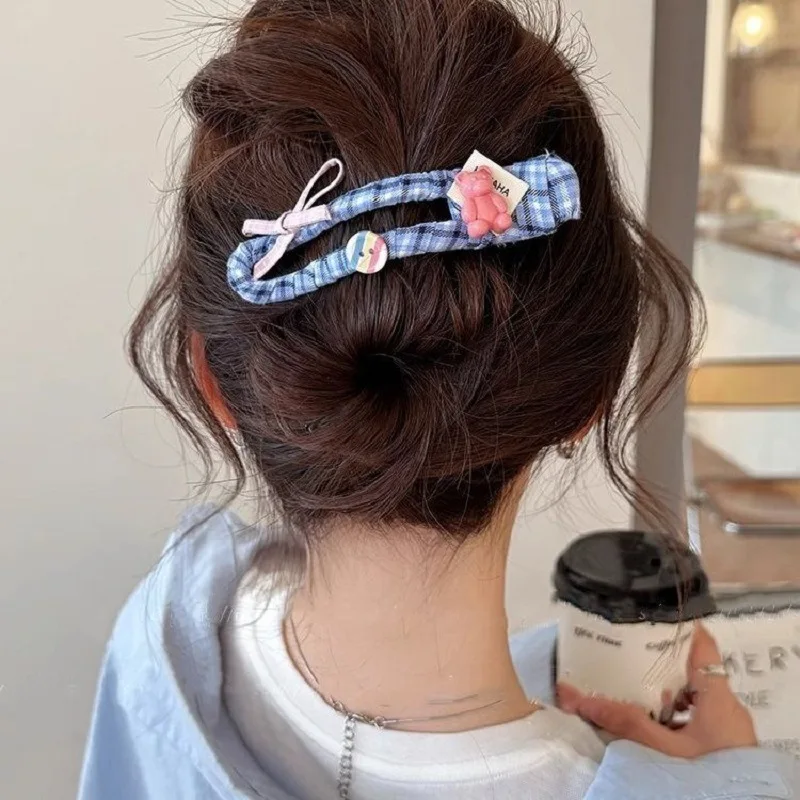 1 Stück neue karierte Bären-Haarspange für Frauen, Haarnadel für den Hinterkopf, großer flacher Clip – Detail 3
