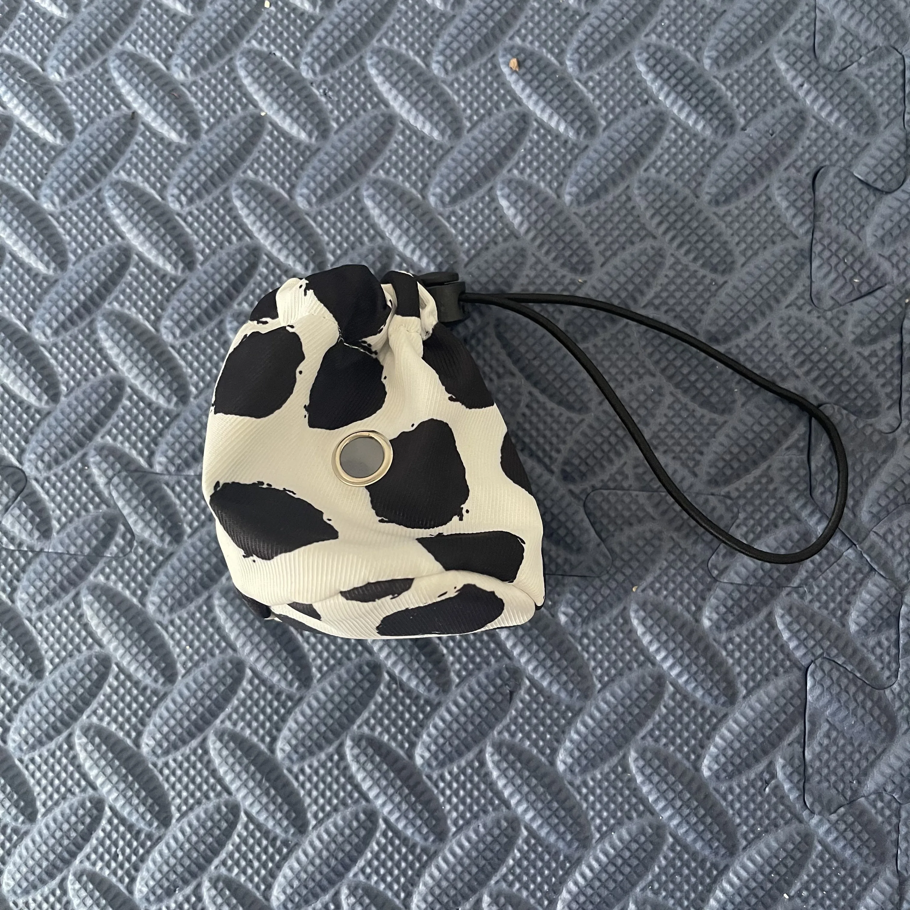 Graphic Pattern Dog Poop Bag Carrier Bag, Portable Pet Waste Bag Dispenser, Multifunctional Storage Bag For Dog Outdoor Supply