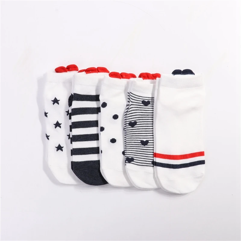 5 Pairs Lot Cotton Women Socks Female Casual Boat 3D Pack Cartoon Harajuku Cat Cute Heart Invisiable Funny Girl Ankle Sock Set