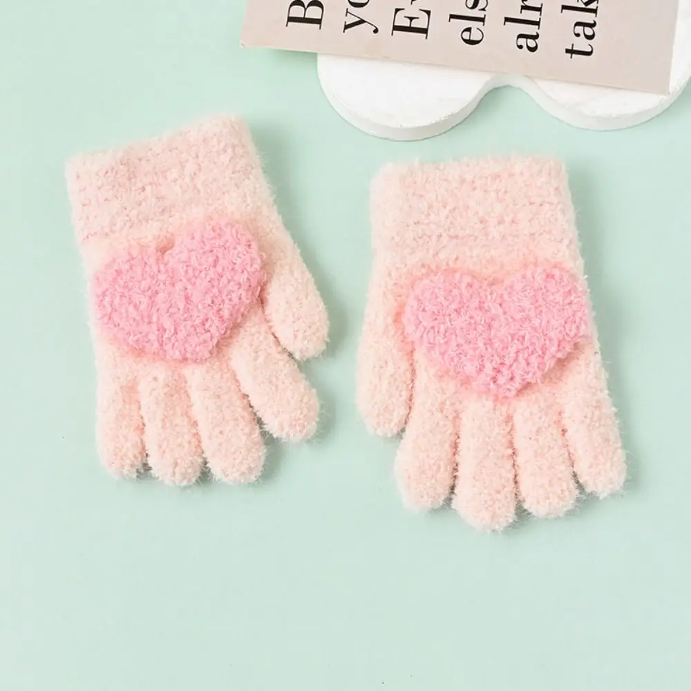 2Pairs Cute Children's Warm Gloves Heart Shaped Breathable Baby Knitted Mittens Keep Warm Windproof Solid Plush Gloves Winter