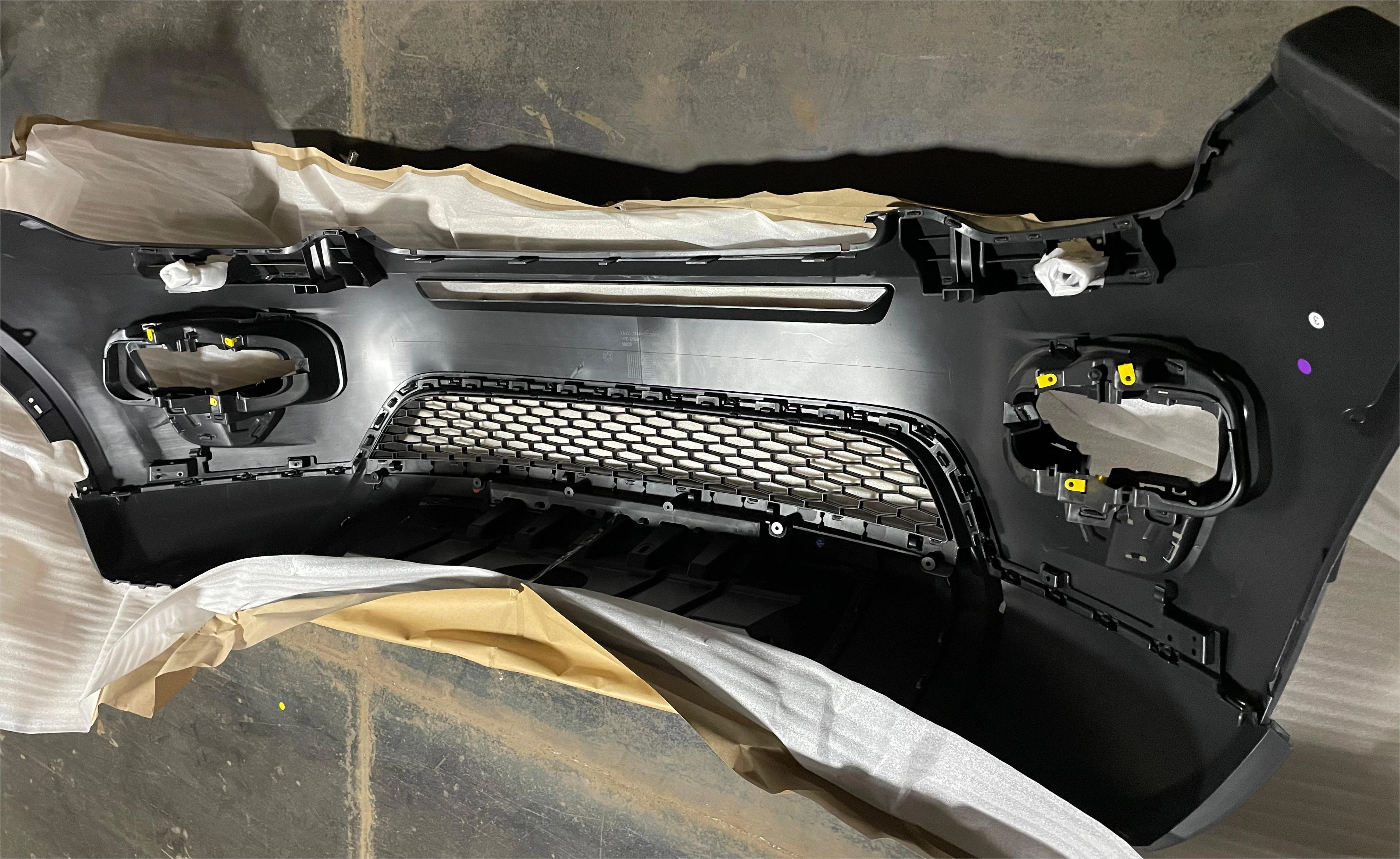 For Land Rover Discovery Sport 2015- with Park Assist Holes Front Bumper LR077231 LR077229 LR077234 LR077228 Bumpercustom