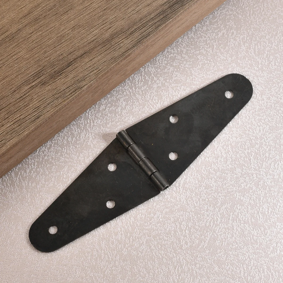 Hardware new Chinese home improvement box accessories Black oval olive lace hinge hinge