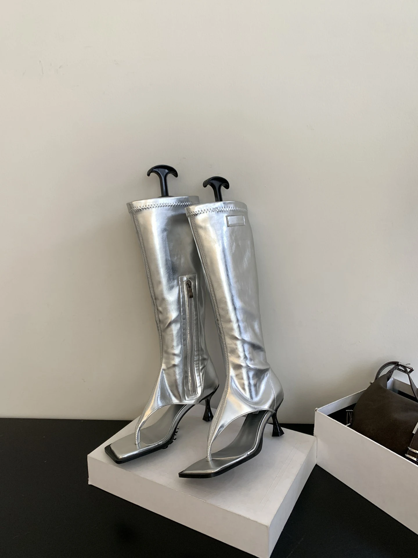 Aneikeh 2025 Sexy PU Square Head Clip Toe Sandals Boots Women's Thin Heel Side Zipper Sewing Chelsea Knee High Boots Party Ball