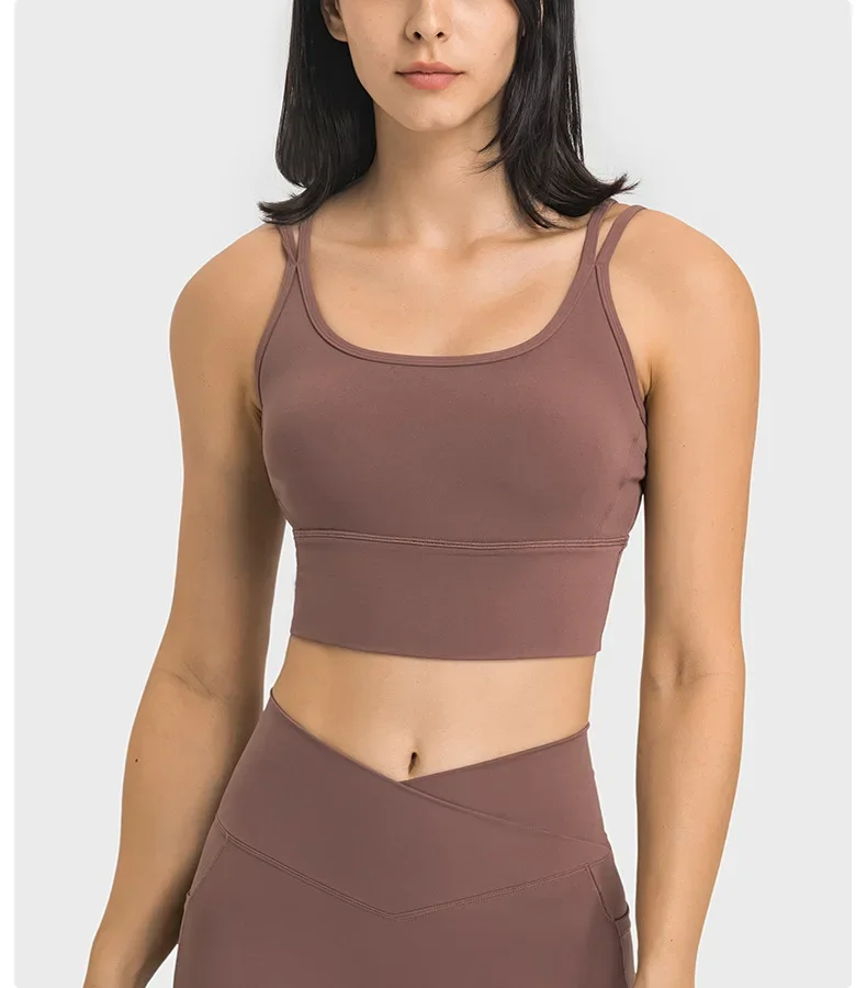 Рисунок 2 - Женский спортивный бюстгальтер Lulu для йоги