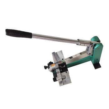Macchina manuale per fustellatura e punzonatura di metallo, per la realizzazione di fustelle e la creazione di fori per regoli.