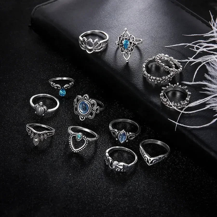 13Pcs Vintage Flower Rings Set - Hollow Carved Crown Love Jewelry for Women 2025 Trendy Retro Party Gift Exquisite Fringer Rings
