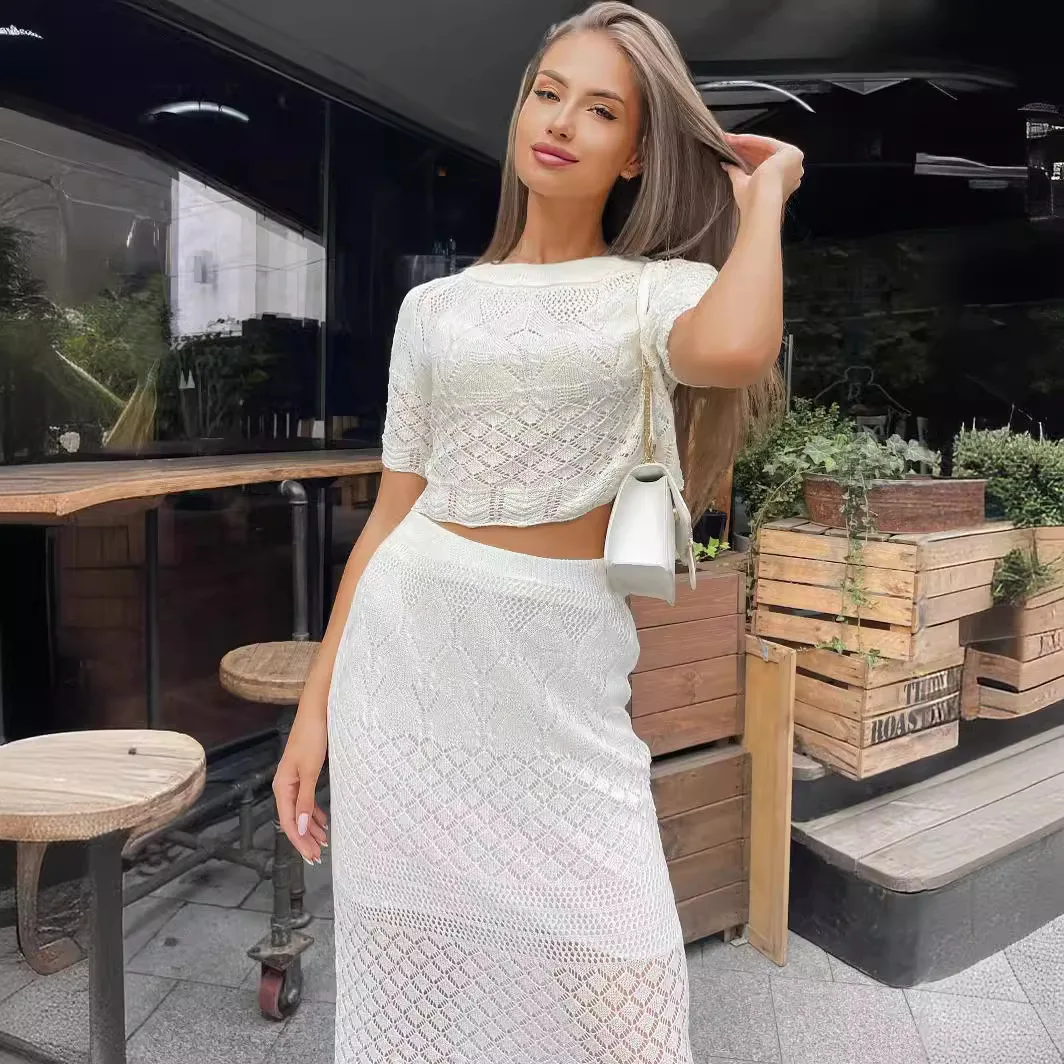 Conjunto de camiseta y falda de punto blanco de manga corta con aberturas transparentes de cintura alta, sexy, ajustado, cruzado en la cadera, conjuntos de dos piezas para mujer