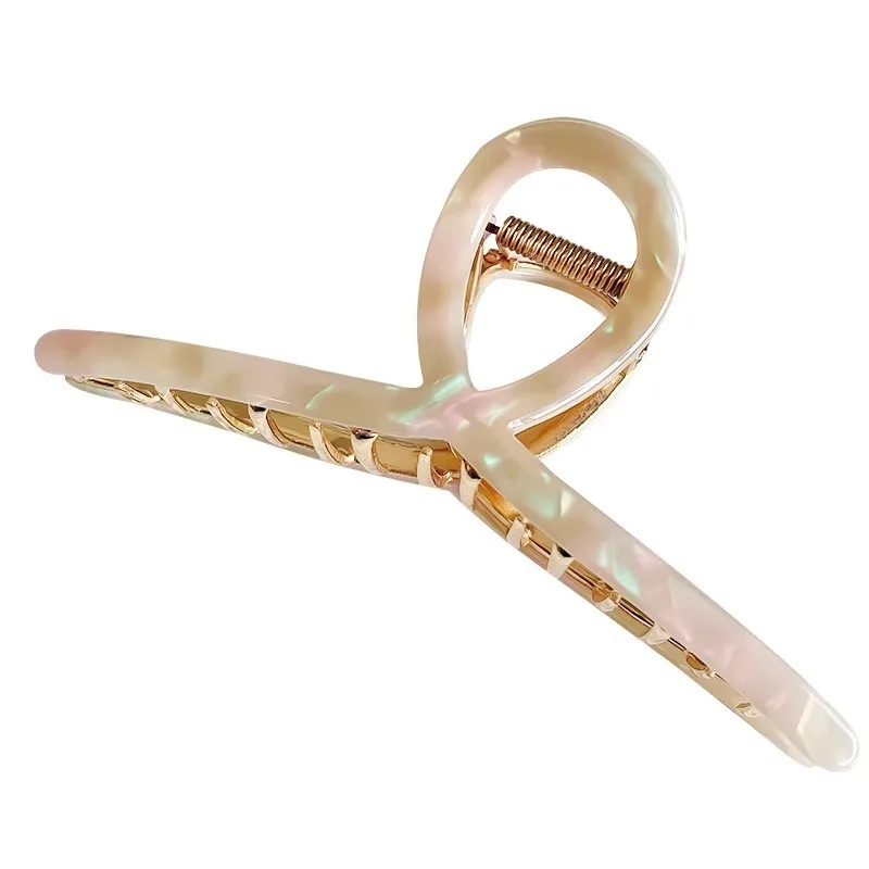 Metal Women's Hair Clips Are Suitable for Tying Hair or Casual Wear. Durable and Fashionable Daily Hair Accessories Look Good