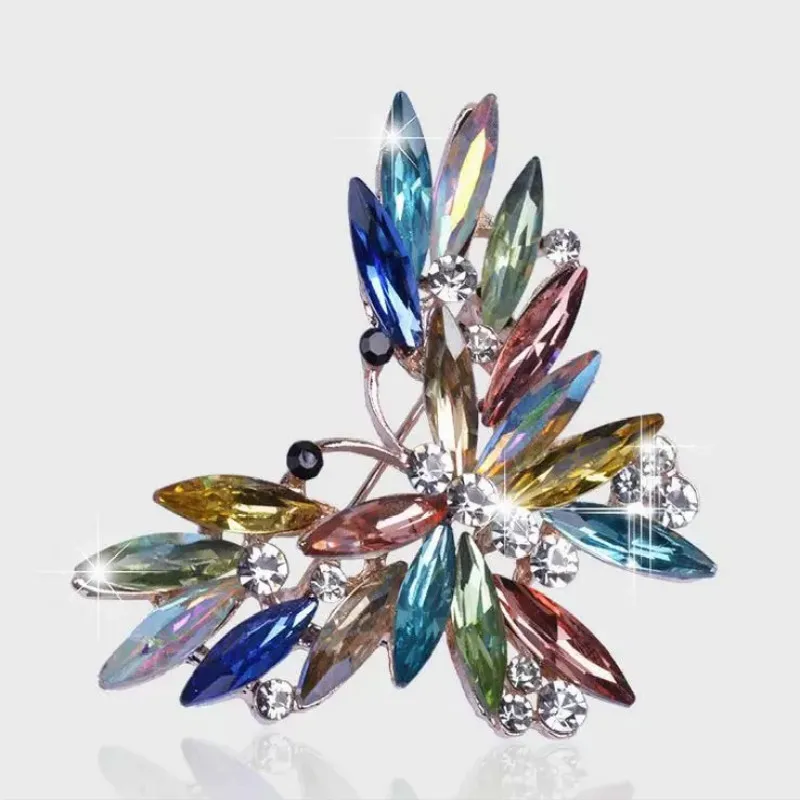 Exquisite Crystal Butterfly Brooches Women's Luxury Suit Dress Neckline Insect Pins Fine Gifts Accessories Wedding Corsage Gifts