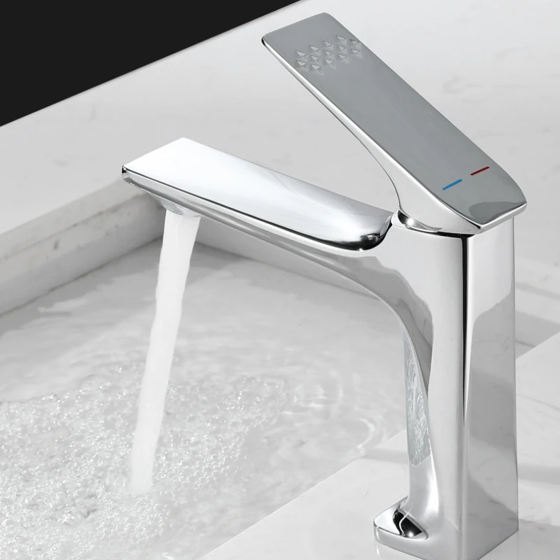 Faucets mixer taps Sink faucet water tank faucets brass core single handle kitchen deck mounted stream hot cold mixer tap bathroom swivel faucets