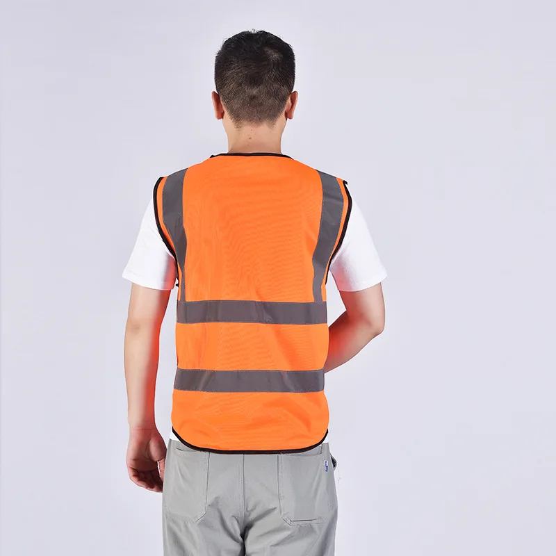 Gilet réfléchissant haute visibilité pour le travail sur route