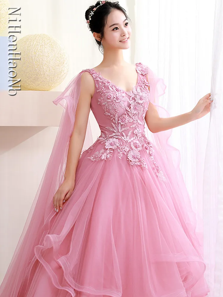 Quinceanera Dresses Sweet Pink Classic V-neck Applique Dresses For Prom Fairy Elegant Tulle Ball Gown