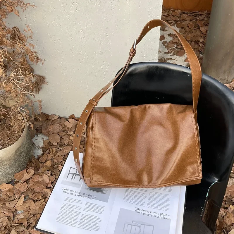 Women Handbags Female Designer Brand Shoulder Bags for Travel Weekend Outdoor Feminine Bolsas Leather Large Messenger bag Winter