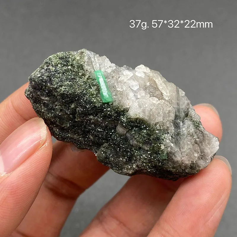 100% natural emerald primitive mineral specimen Healing Crystal gem collection