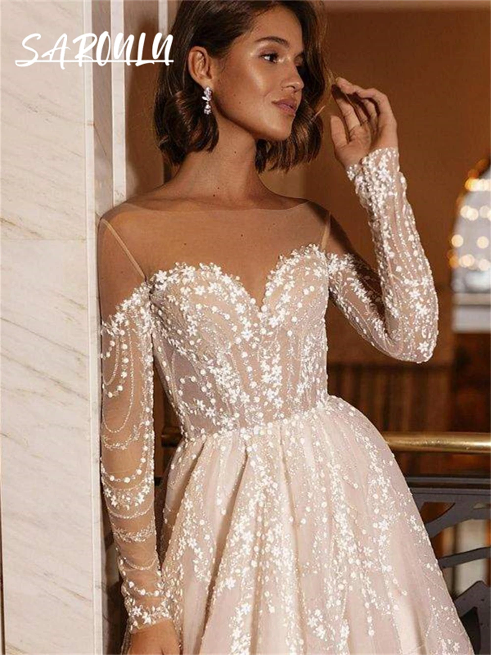 Рисунок 3 - Женское вечернее платье с кружевной