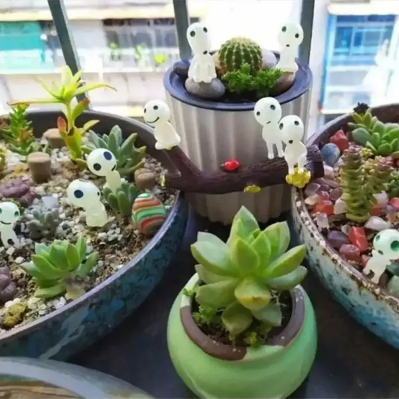 5pcs Luminous Elves Cute Fairy Garden Mini Figures Fish Tank Decor Kodama Glow in The Dark Figures Resin Micro Landscape Figure