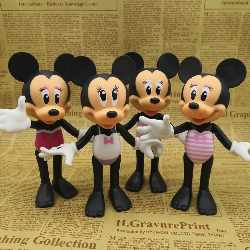 Genuine Disney Figure Model Mickey Minnie Pendnat Movable Doll Ornament Accessories Lovers Children Present 13.5 Cm