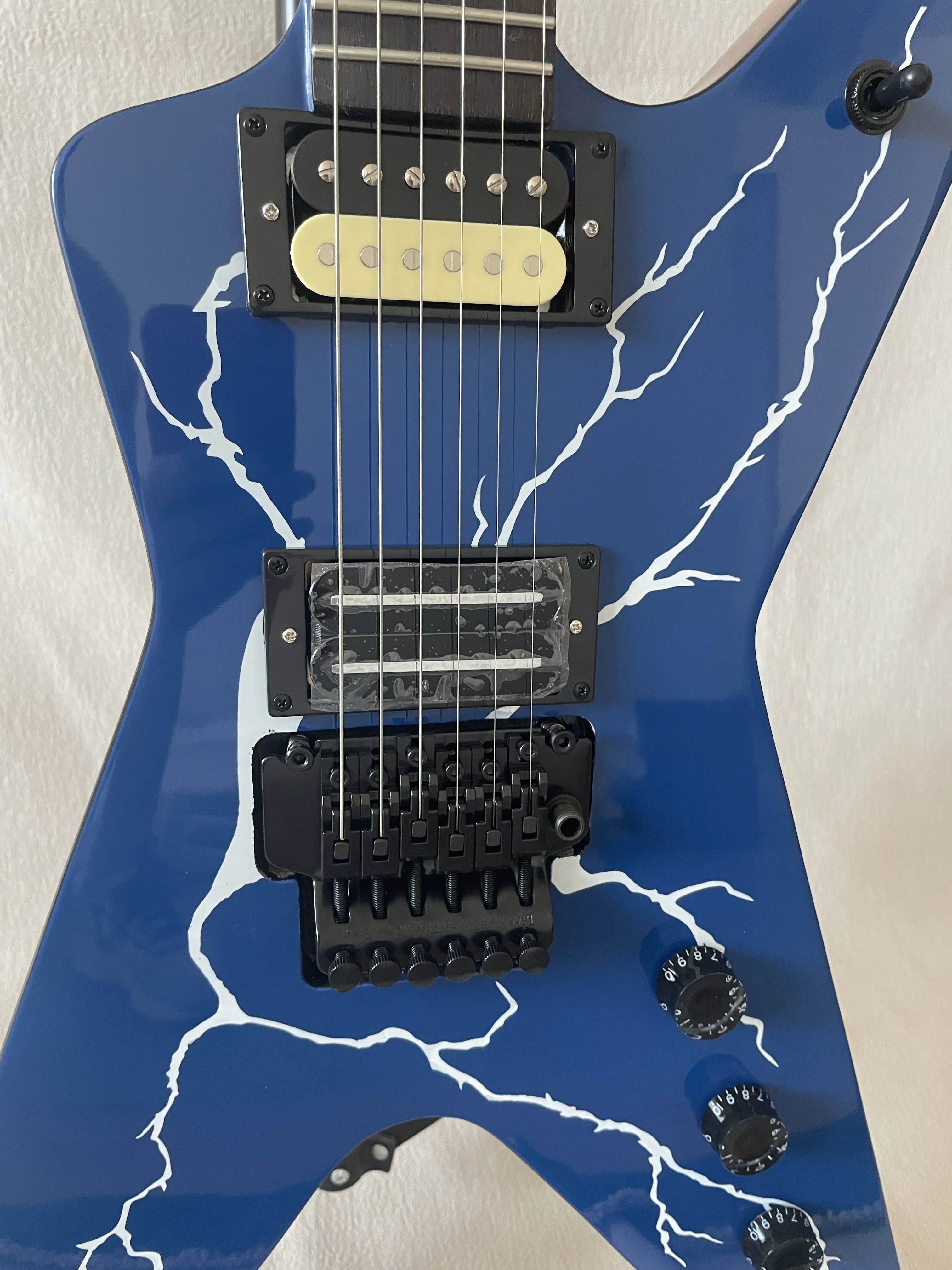 Custom Washburn Dimebag Darrell Signature Model Electric Guitar Custom Washburn Dimebag Darrell Signature Model Electric Guitar